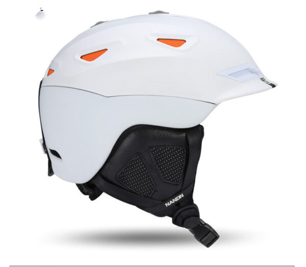 Fashionable And Simple Ski Helmet Sports Equipment - Image 4